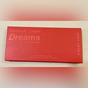 Violet Voss Eye Shadow Palette